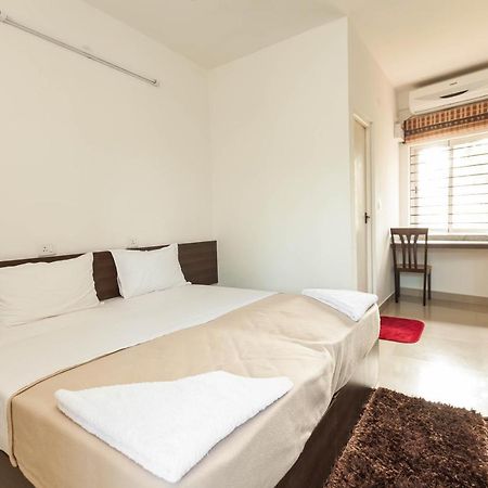 העיר בנגלור Ebenezer Suites מראה חיצוני תמונה